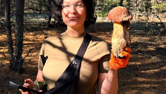 Даша Астафʼєва знайшла у чернігівських лісах справжній грибний скарб