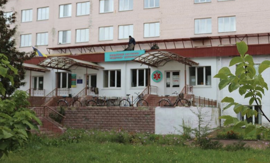 Керівника фірми, яка робила ремонт у лікарні в Новгороді-Сіверському, підозрюють у заволодінні 1 млн грн