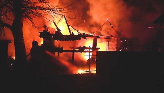 Пожежі на Чернігівщині: вогонь знищив будинки у двох селах