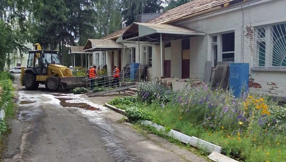 На Чернігівщині активно ремонтують будинки, школи, садки та дороги
