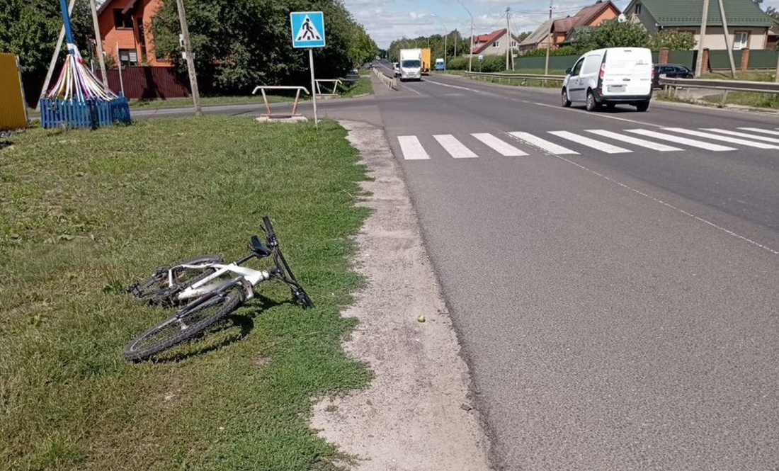 ДТП на Чернігівщині: водій автівки збив велосипедиста