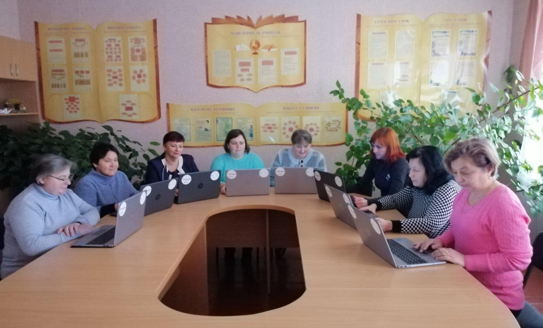 Ще дві громади Чернігівщини отримали ноутбуки для шкіл від міжнародних благодійників та Першої леді