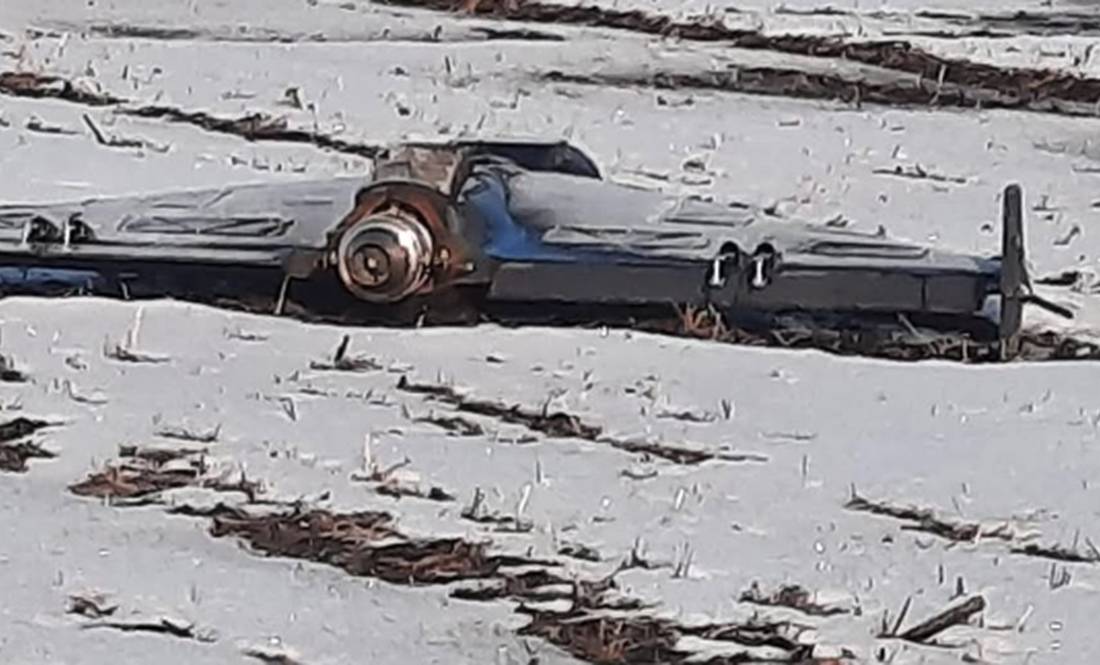 На Чернігівщині жителі хотіли розібрати російський дрон, щоб злити пальне