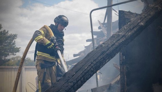Після обстрілу в Чернігові. 28 серпня 2026 року. Фото ДСНС