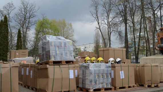 Чернігівські рятувальники отримали одяг та спорядження європейського зразка