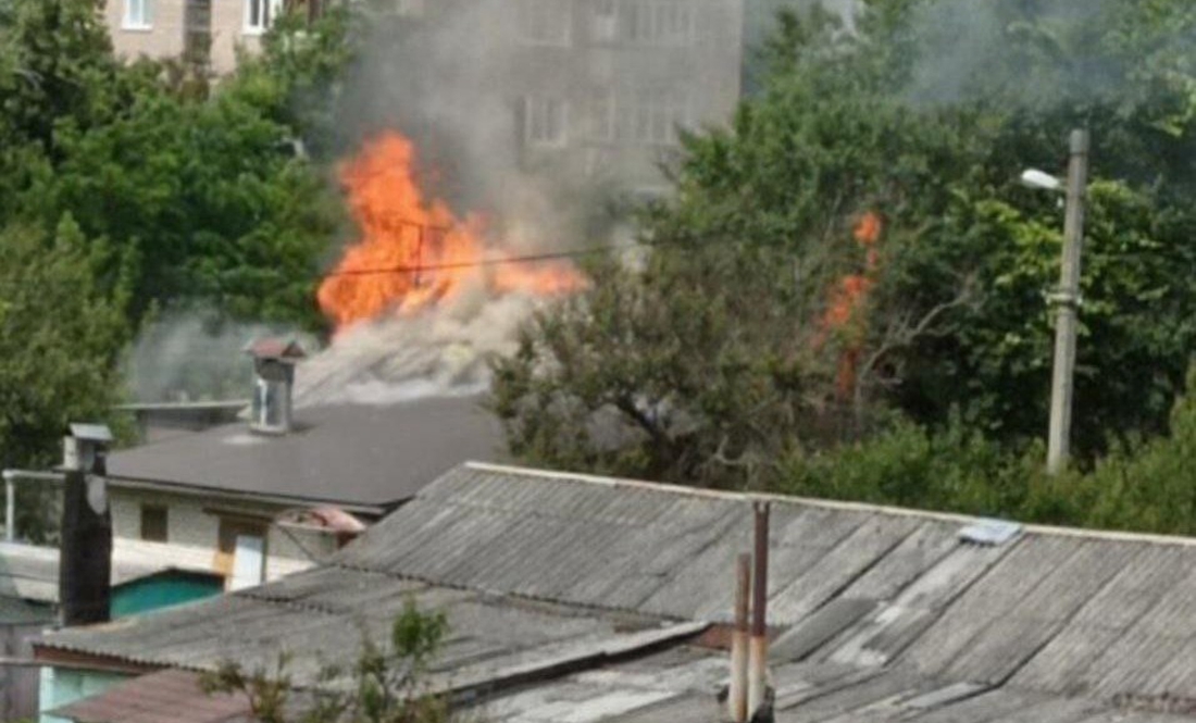У Чернігові сталася пожежа в багатоквартирному будинку