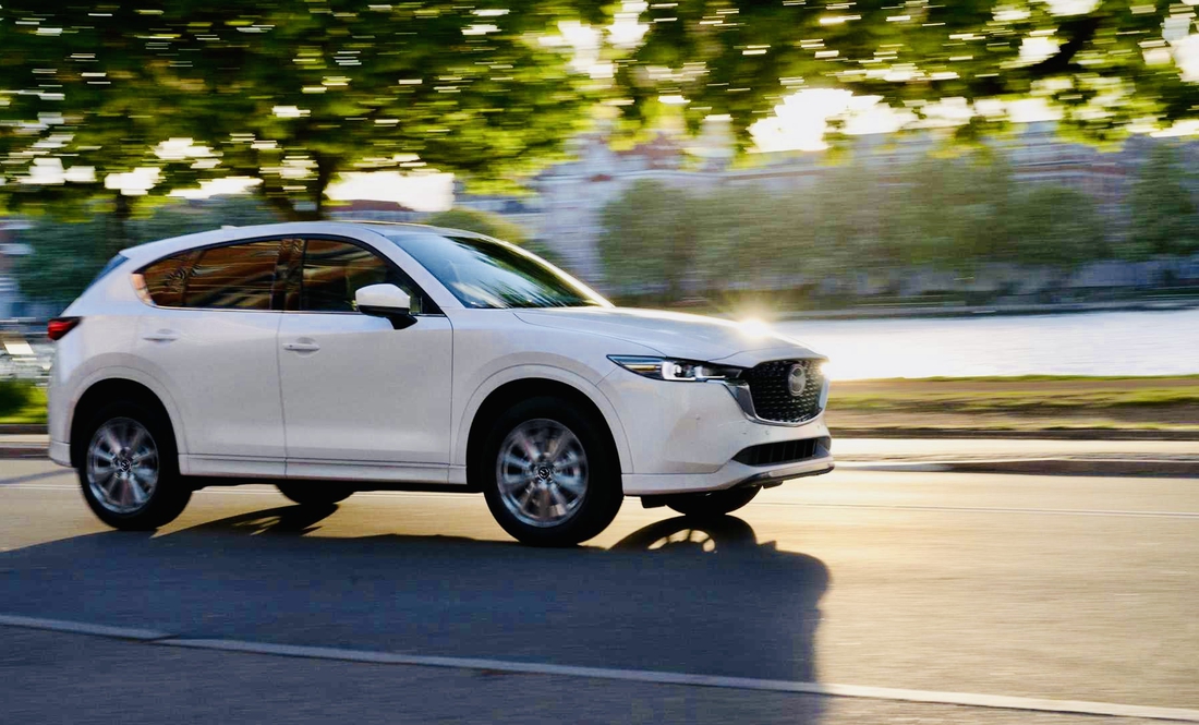 Прокурор з Прилук купила Mazda CX-5 2022 року випуску за 1,07 млн при річному доході на цю ж суму