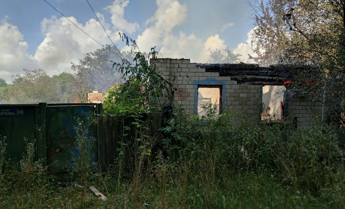 Зруйнований будинок в селі Будище Семенівської громади. 31 серпня 2026 року