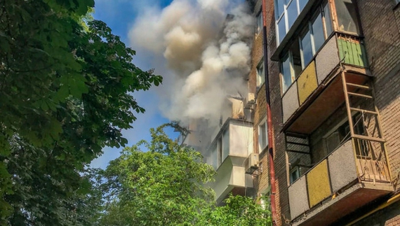 Необережність під час паління: у громаді на Чернігівщині горіли одразу декілька квартир у багатоповерхівці