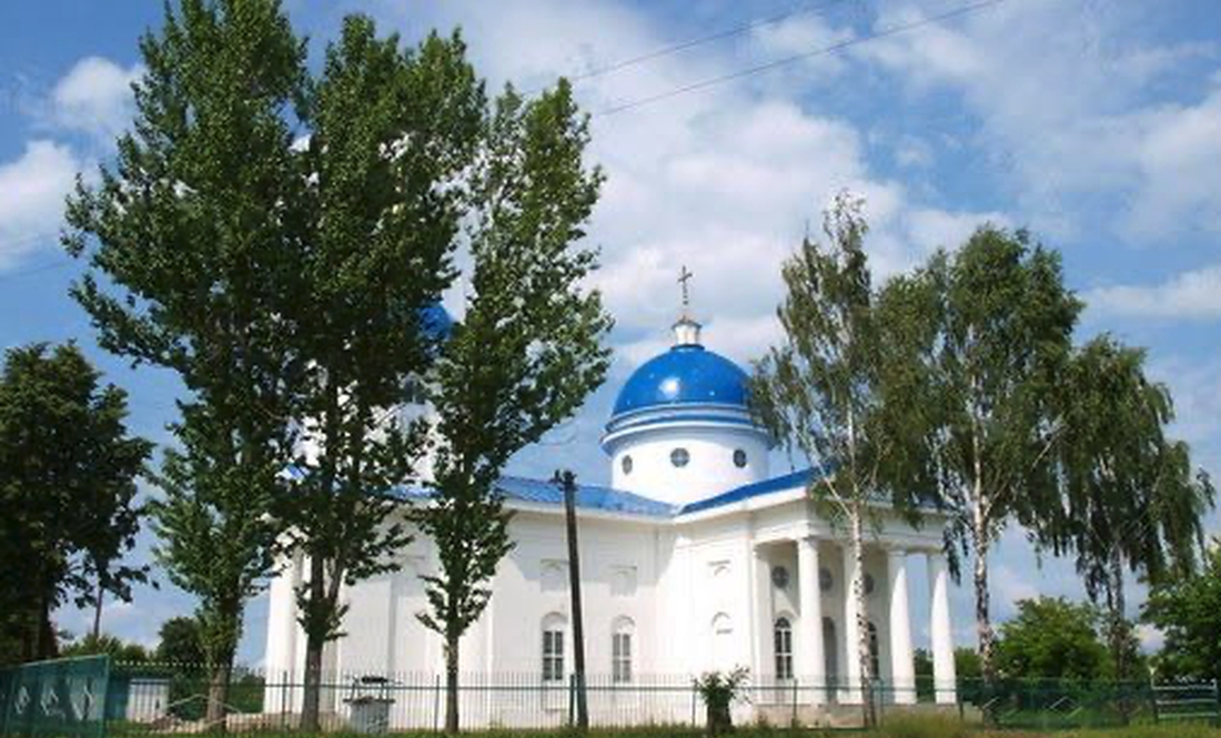 У громаді на Чернігівщині священники не віддають ключі від храму