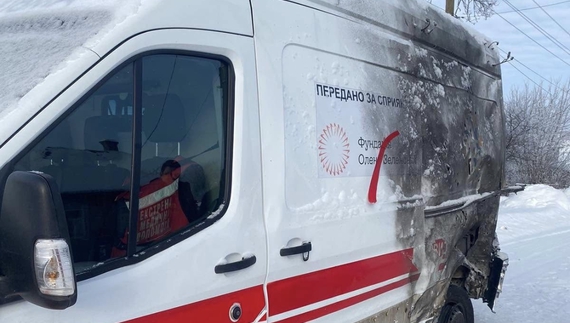 У Семенівці - мінус чотири "швидкі". Одну з них подарувала Зеленська: як будуть лагодити