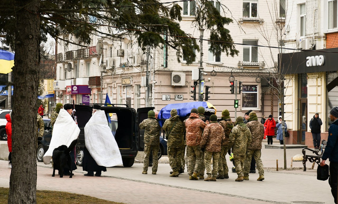У Ніжині поховали загиблого на Луганщині бійця