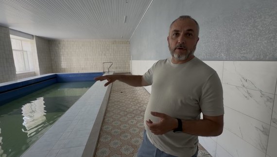На фото Ігор Магаляс, директор менського санаторію "Остреч"