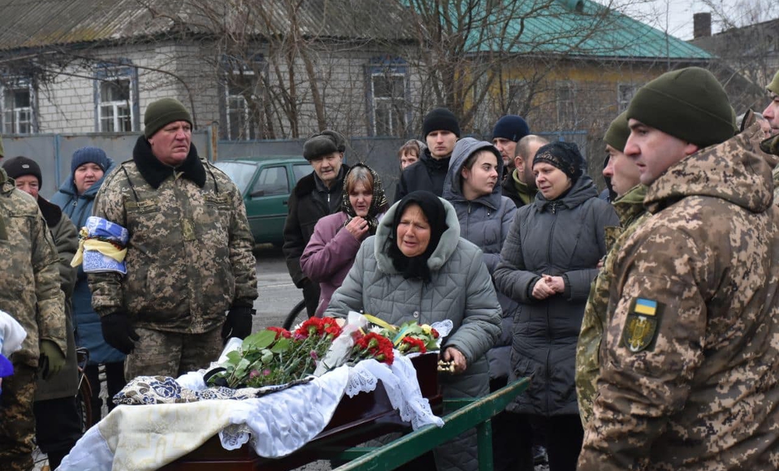 На Чернігівщині поховали бійця, який загинув у Запорізькій області