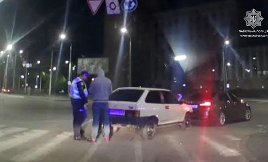 У Чернігові п'яний водій ВАЗу протаранив BMW