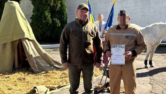 Олександр Бочковський ліворуч
