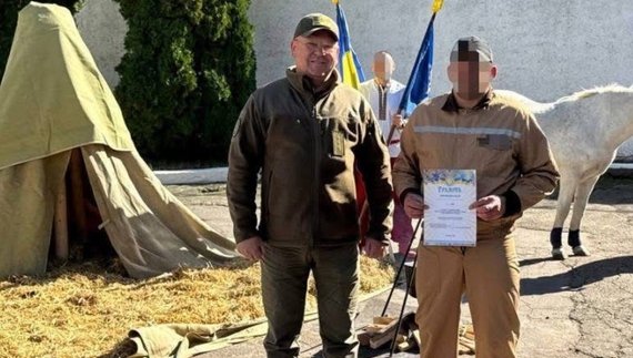Олександр Бочковський ліворуч