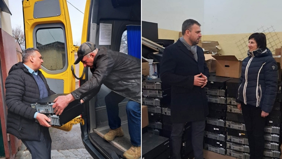 Латвійці привезли на Чернігівщину три автівки з комп'ютерною технікою