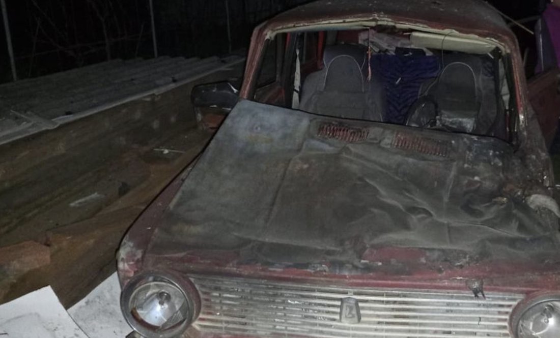 Авто після удару російського дрону. Семенівка, 25 травня 2026 року