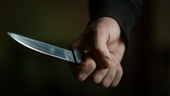 На Чернігівщині жінка зарізала співмешканця через ревнощі