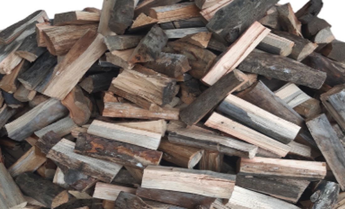 Команда Єгора Кухаренка попиляє дрова, порубає і поскладає