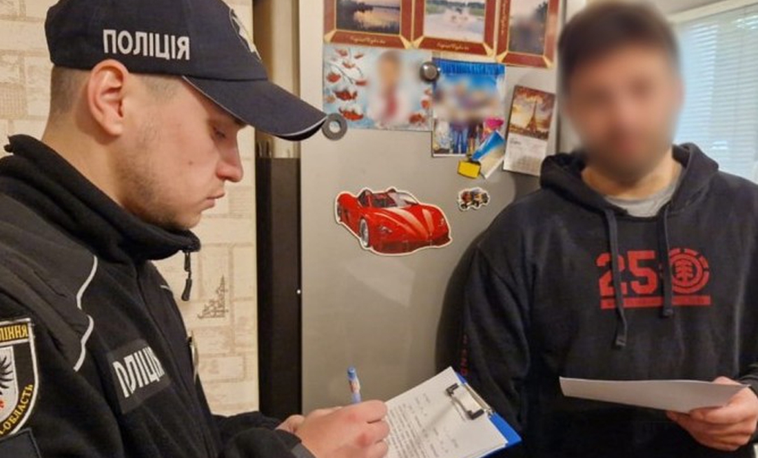 Поліція Чернігова встановила водія, який наїхав на військового