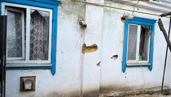 Хата наче проклята: прилетів «шахед» - дитину відкинуло, чоловіка поранило