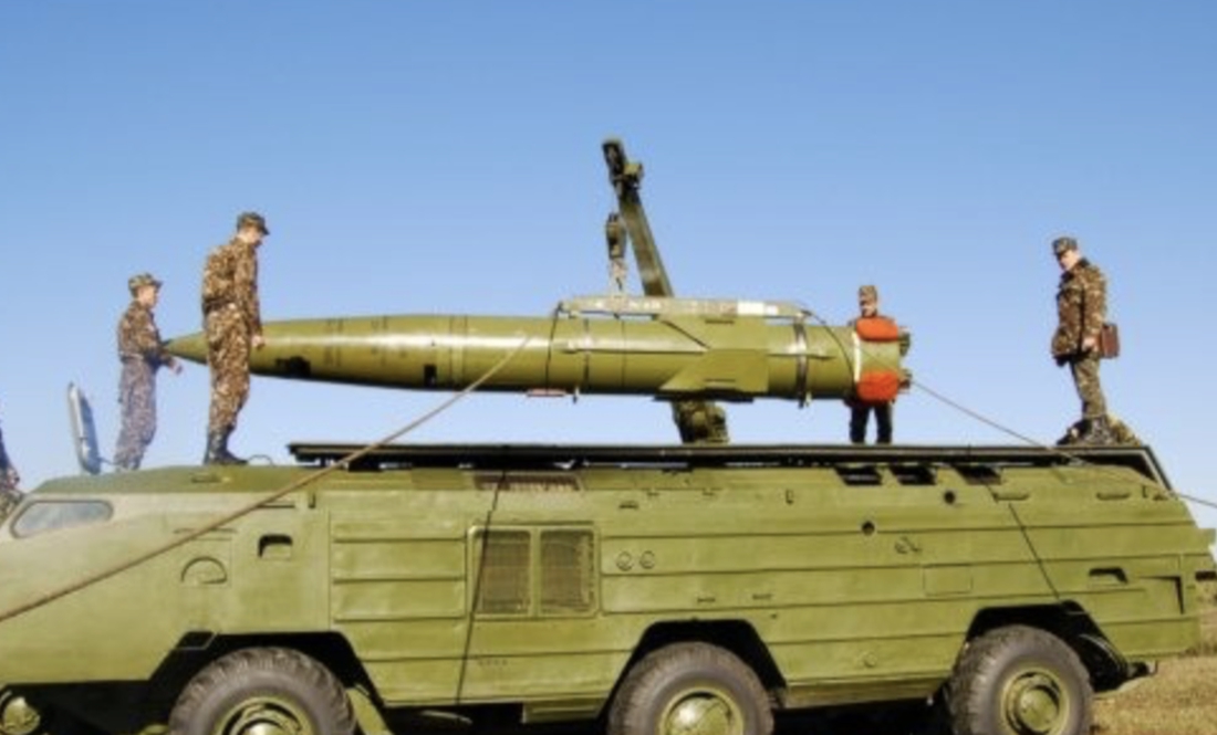 У 390 км від кордону з Чернігівщиною у білорусі вчилися заряджати «Точку-У» ракетами з ядерними спецзарядами