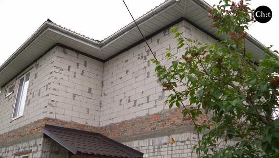 Будинок Дмитро купив за житловий сертифікат від держави