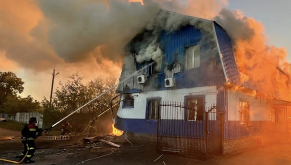 Вибух після влучання "шахеда" в Чернігові. 26 вересня 2025 року