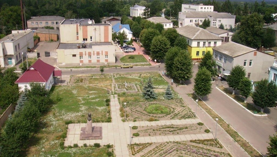 У Коропі дбають про благоустрій попри окремих несвідомих містян