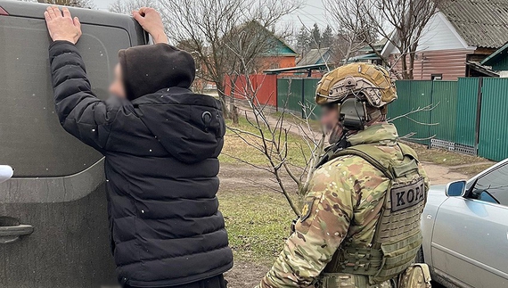 До 10 років в'язниці: у Чернігівській області затримано двох осіб за розповсюдження наркотиків