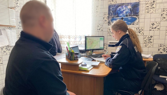 Виманив у військових 600 тисяч: у Чернігові засудили серійного шахрая