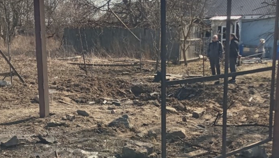 Величезна вирва: у приміській громаді вибухнув "шахед"