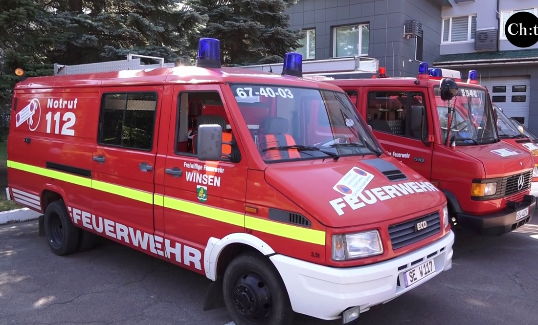На виклики - на мерседесах: німецькі партнери передали спецтехніку ДСНС