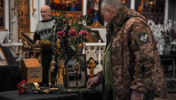 У громадах Чернігівщини прощались із полеглими воїнами