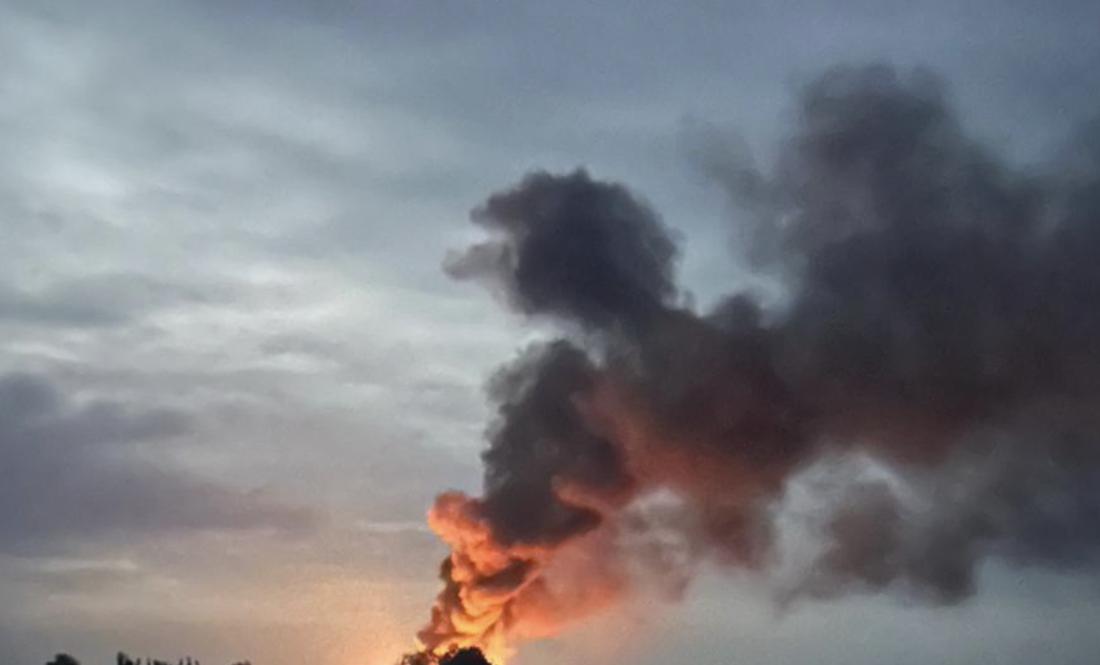 Пожежа після влучання російського безпілотника. Чернігівщина, 5 жовтня 2025 року