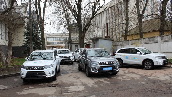Чернігівщина отримала автомобілі від ЮНІСЕФ: лікарі із прикордонних громад зможуть швидше добиратися до пацієнтів