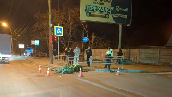 Мотоциклісти відкрили сезон: у Чернігові сталася перша ДТП