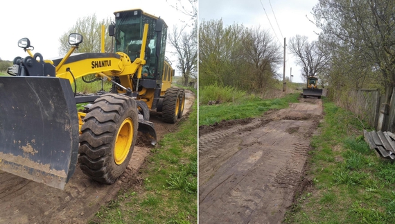 На території Новгород-Сіверської громади розпочали грейдування доріг