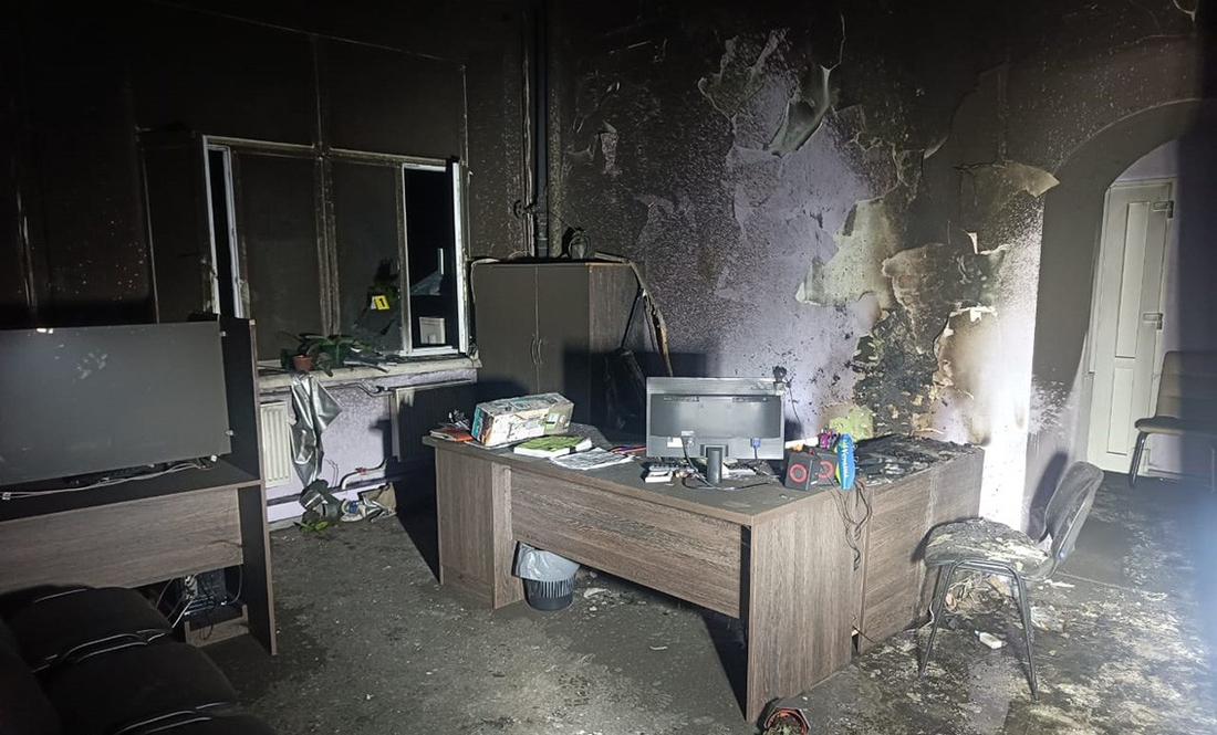 У ЦНАПі після пожежі. Корюківська громада