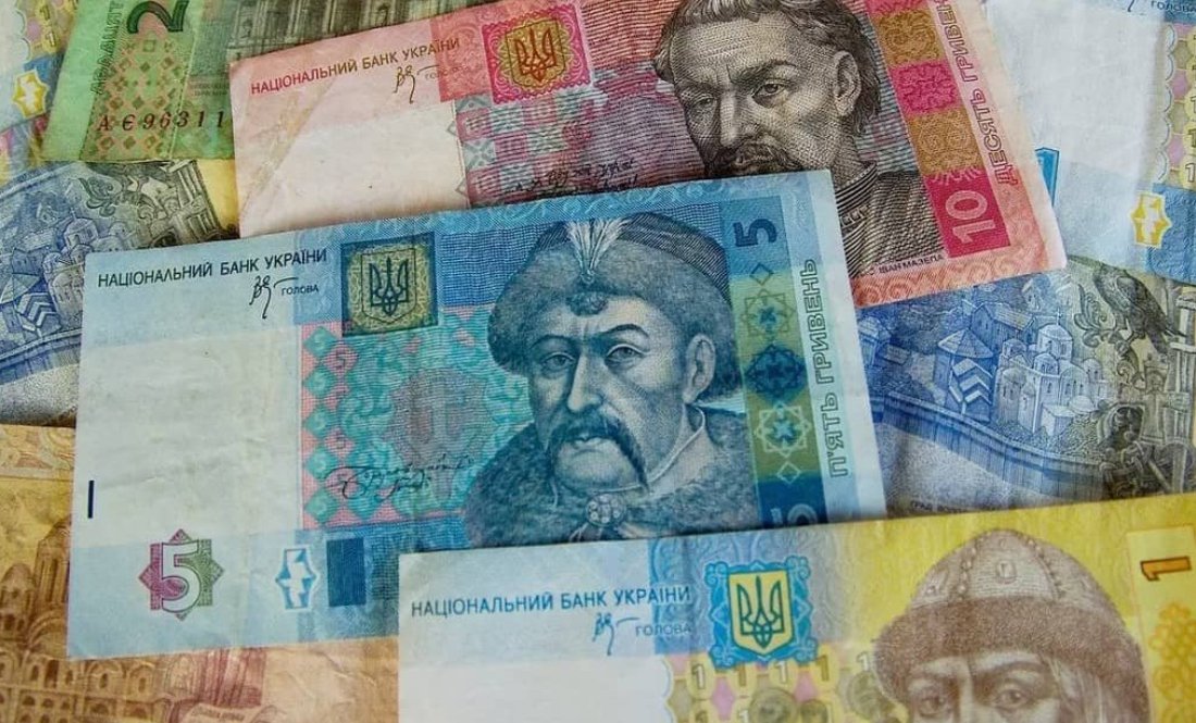 У магазинах такі гроші не беруть: Нацбанк виводить старі гривні