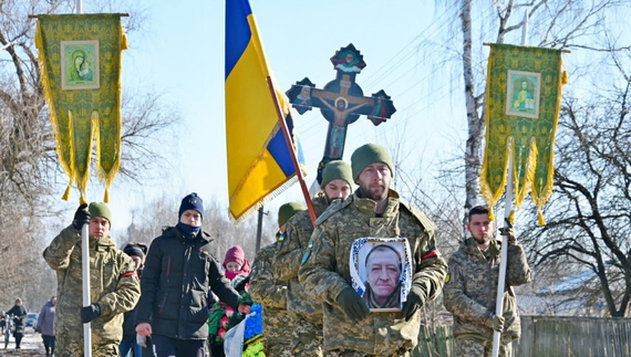 У громадах Чернігівщини попрощались із пʼятьма воїнами, які загинули на війні