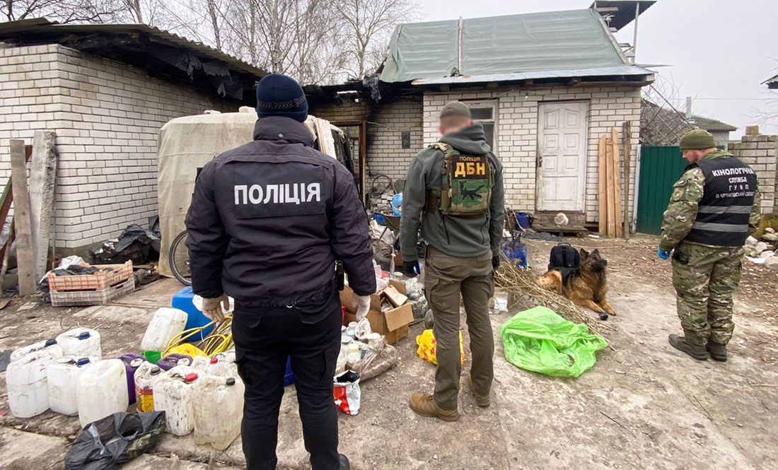 Поліція затримала мешканця Чернігівщини - облаштував вдома потужну нарколабораторію