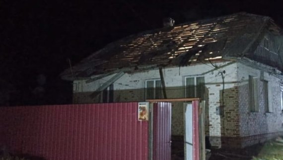 У Семенівській громаді ворог дроном ударив по будинку. 13 грудня 2025 року