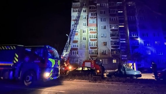 Наслідки удару по 9-поверхівці у Чернігові: що пошкоджено