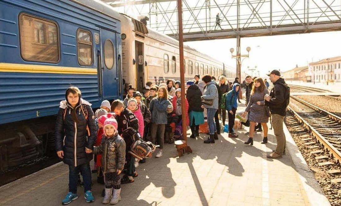 З Чернігівщини евакуюють дітей-сиріт та хворих