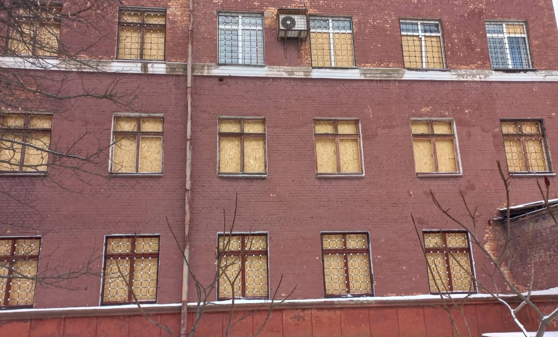 У Чернігівському фаховому коледжі інженерії та дизайну розказали, як відновлюються після удару дрона на Святвечір