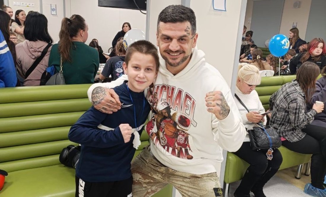 Юний боксер лікується в "Охматдиті" після обстрілу прикордонного міста