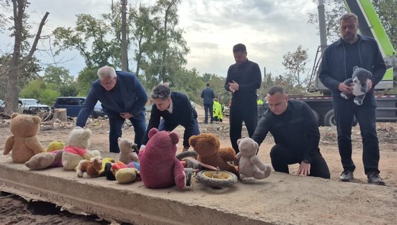 Президент побував на місці удару по Прилуках